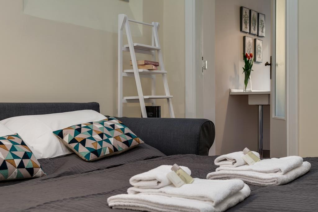 Romefinestay Apartments Sistina Екстер'єр фото