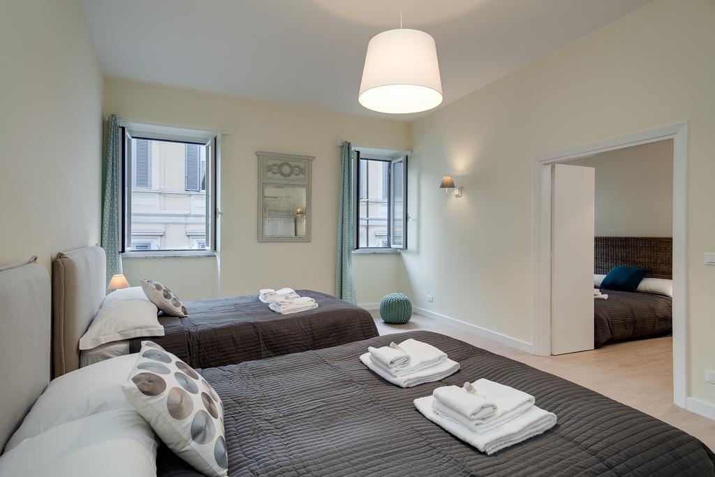 Romefinestay Apartments Sistina Екстер'єр фото