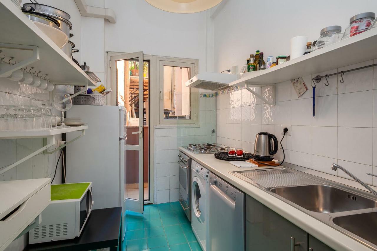 Romefinestay Apartments Sistina Екстер'єр фото